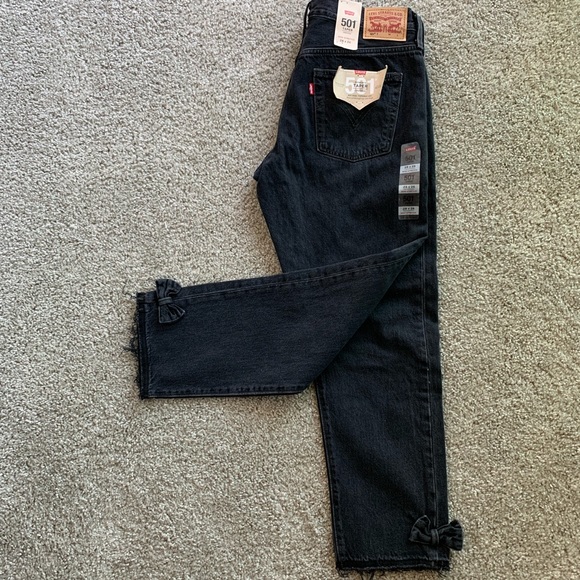 NWT Levi’s 501 Taper Cropped - Black - Picture 7 of 8